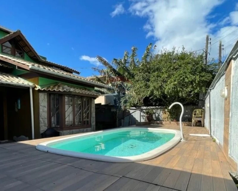 6-Bedroom House with Pool for Sale in Ingleses, Florianópolis — Ingleses