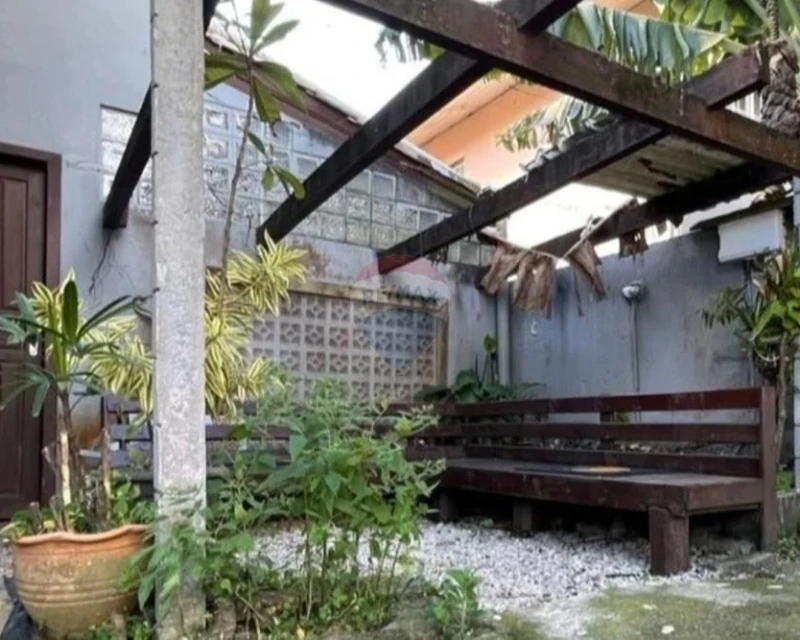 6-Bedroom House with Pool for Sale in Ingleses, Florianópolis — Ingleses