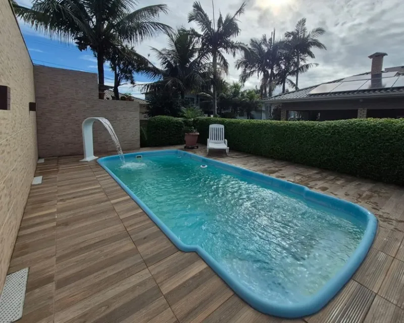 Casa 6 Quartos à Venda em Ingleses, Florianópolis — 539 m² — Ingleses