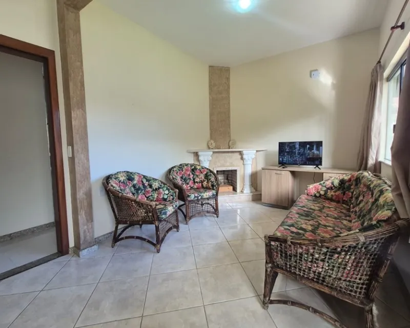 Casa 6 Quartos à Venda em Ingleses, Florianópolis — 539 m² — Ingleses