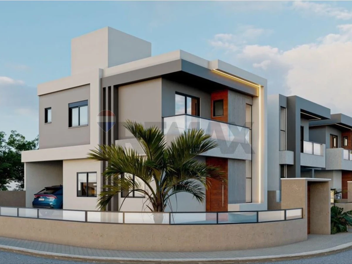 Casa 3 Dormitórios à Venda em Canasvieiras, Florianópolis — 117 m²