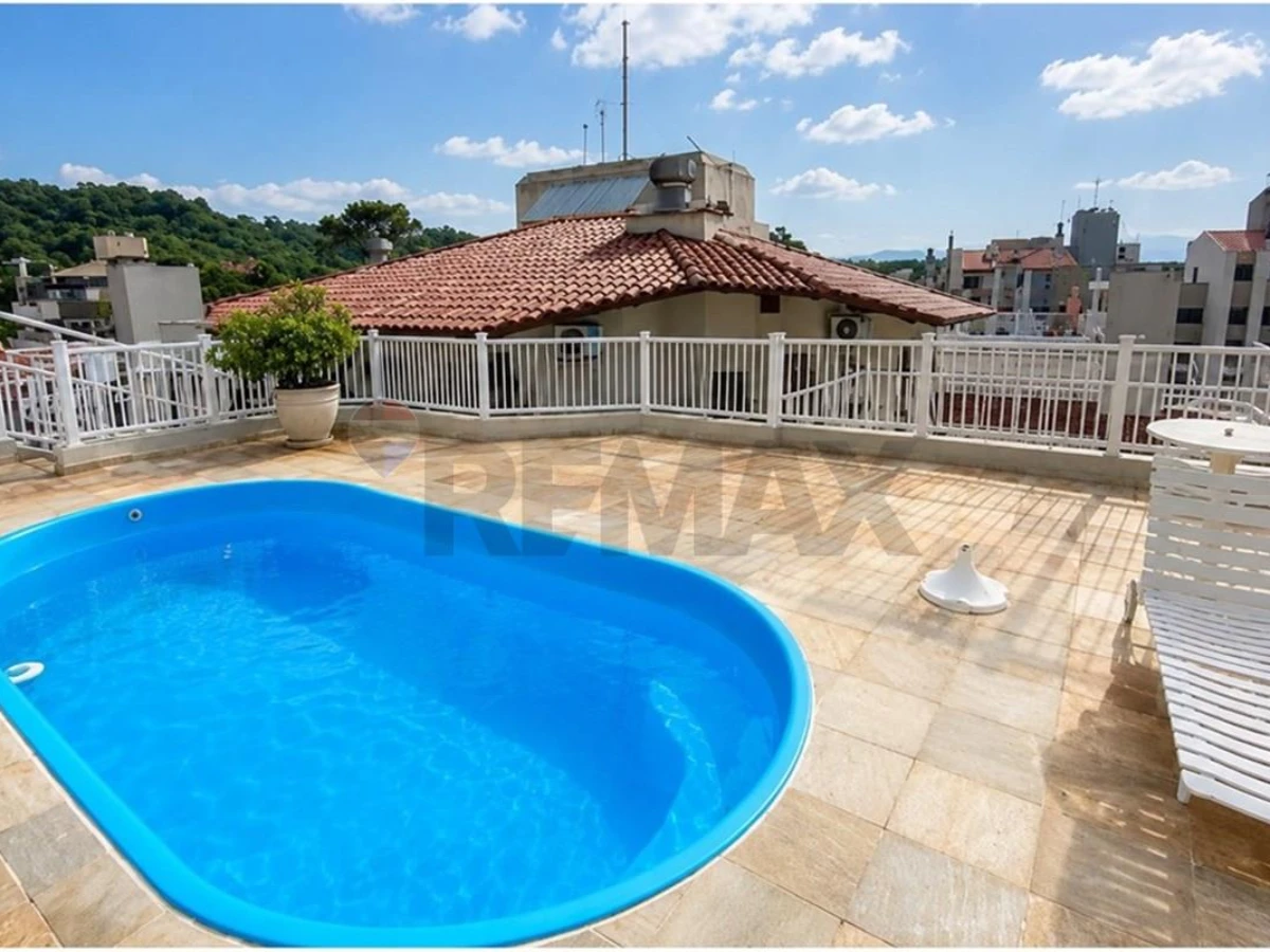 Cobertura 3 Quartos com Piscina Privativa — Canasvieiras, 30 m da Praia