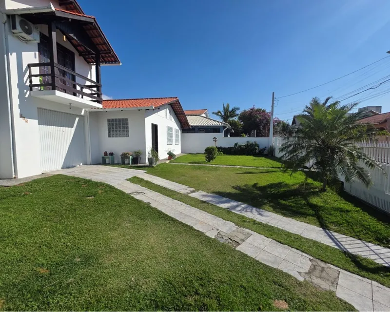 Casa 3 Dormitorios en Venta en Ingleses, Florianópolis — Ingleses