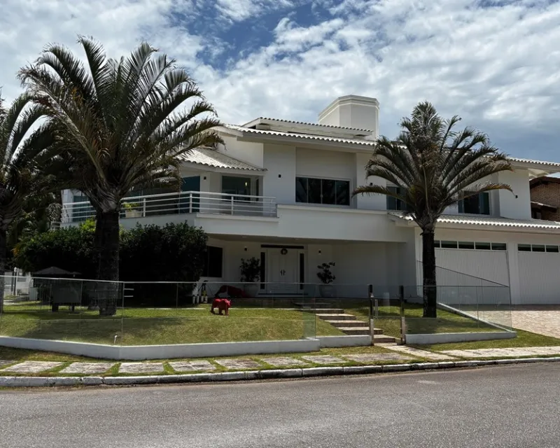 Casa 7 Dormitórios à Venda na Lagoa da Conceição, Florianópolis — Lagoa da Conceição