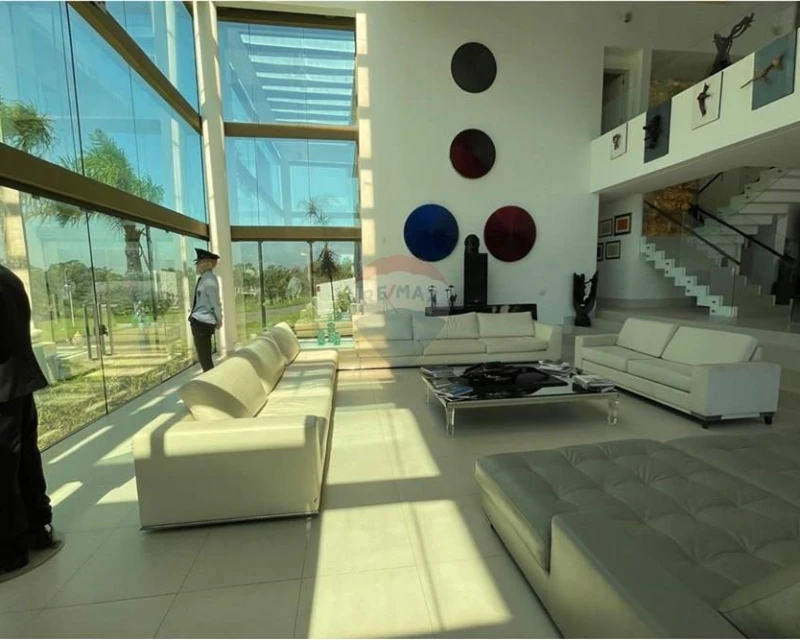 8-Bedroom House for Sale in Costão Golf Ville, Ingleses — Ingleses