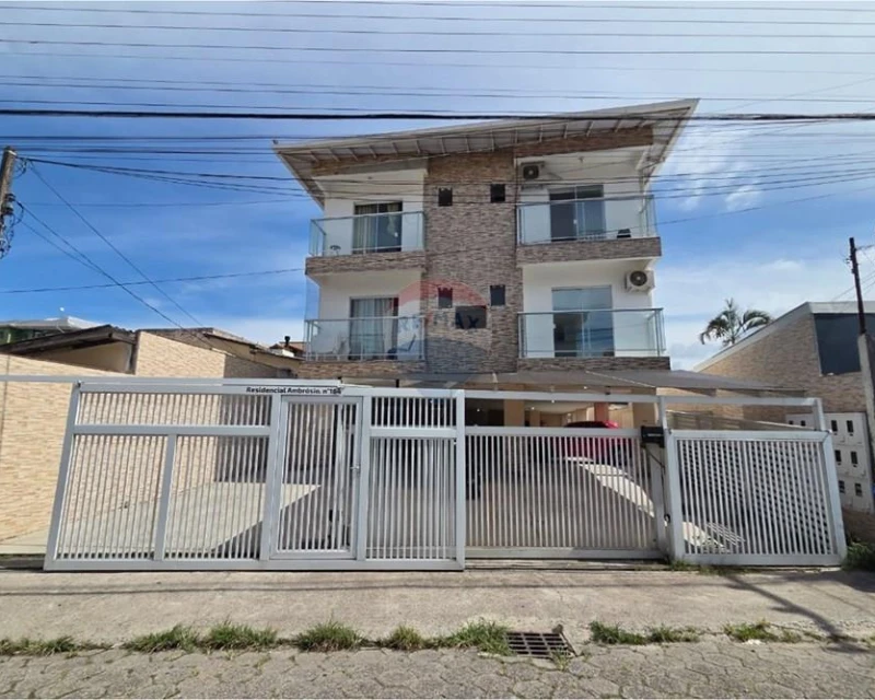 Apartamento Garden Térreo à Venda em Ingleses, Florianópolis