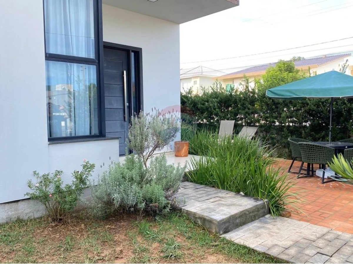 Casa 3 Quartos à Venda no Rio Vermelho, Florianópolis