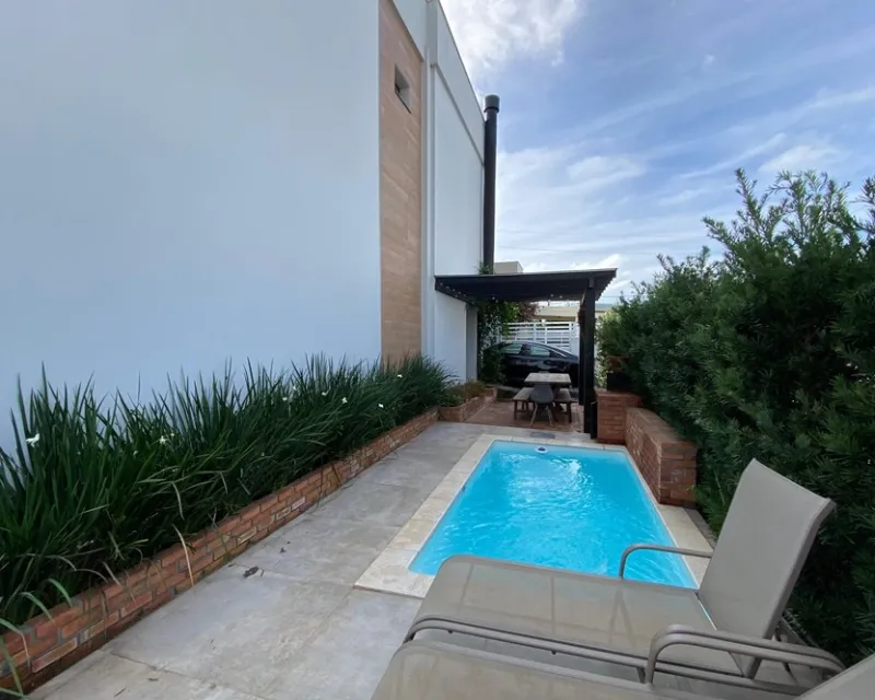 3-Bedroom House for Sale in Rio Vermelho, Florianópolis — Rio Vermelho
