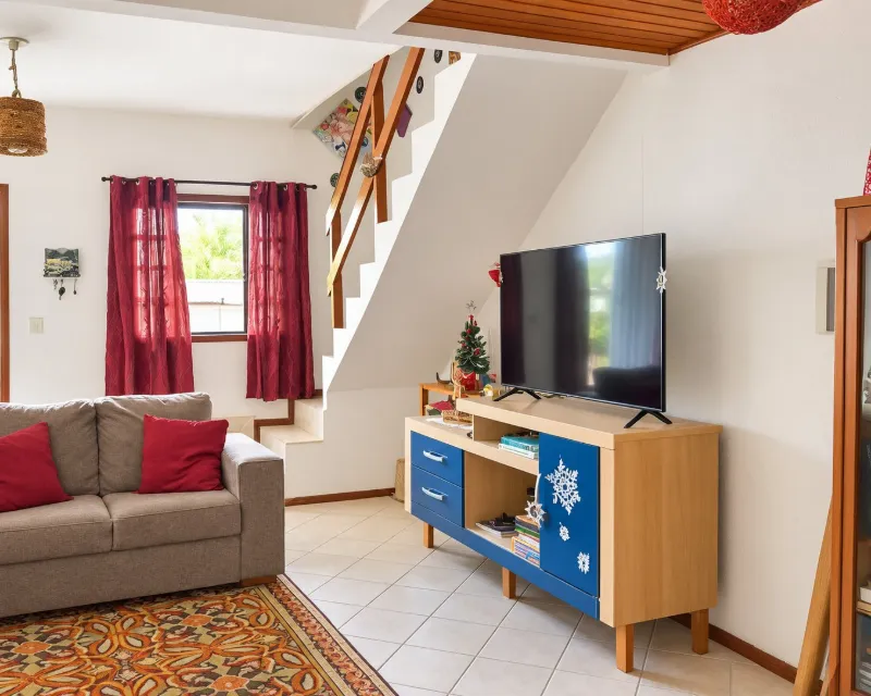 2-Bedroom Semi-Detached House for Sale in Ingleses, Florianópolis — Ingleses