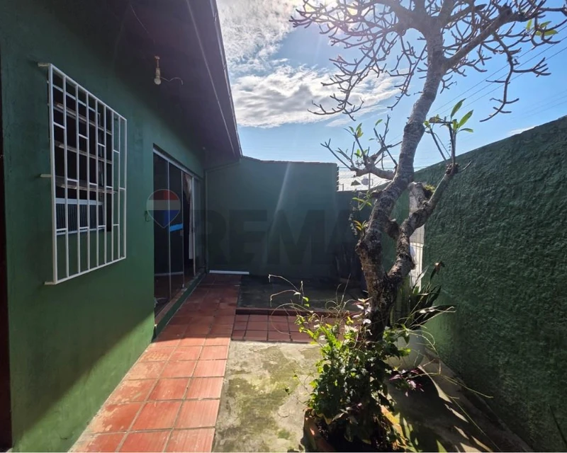 Casa 3 Quartos à Venda em Ingleses, Florianópolis — 250 m² — Ingleses