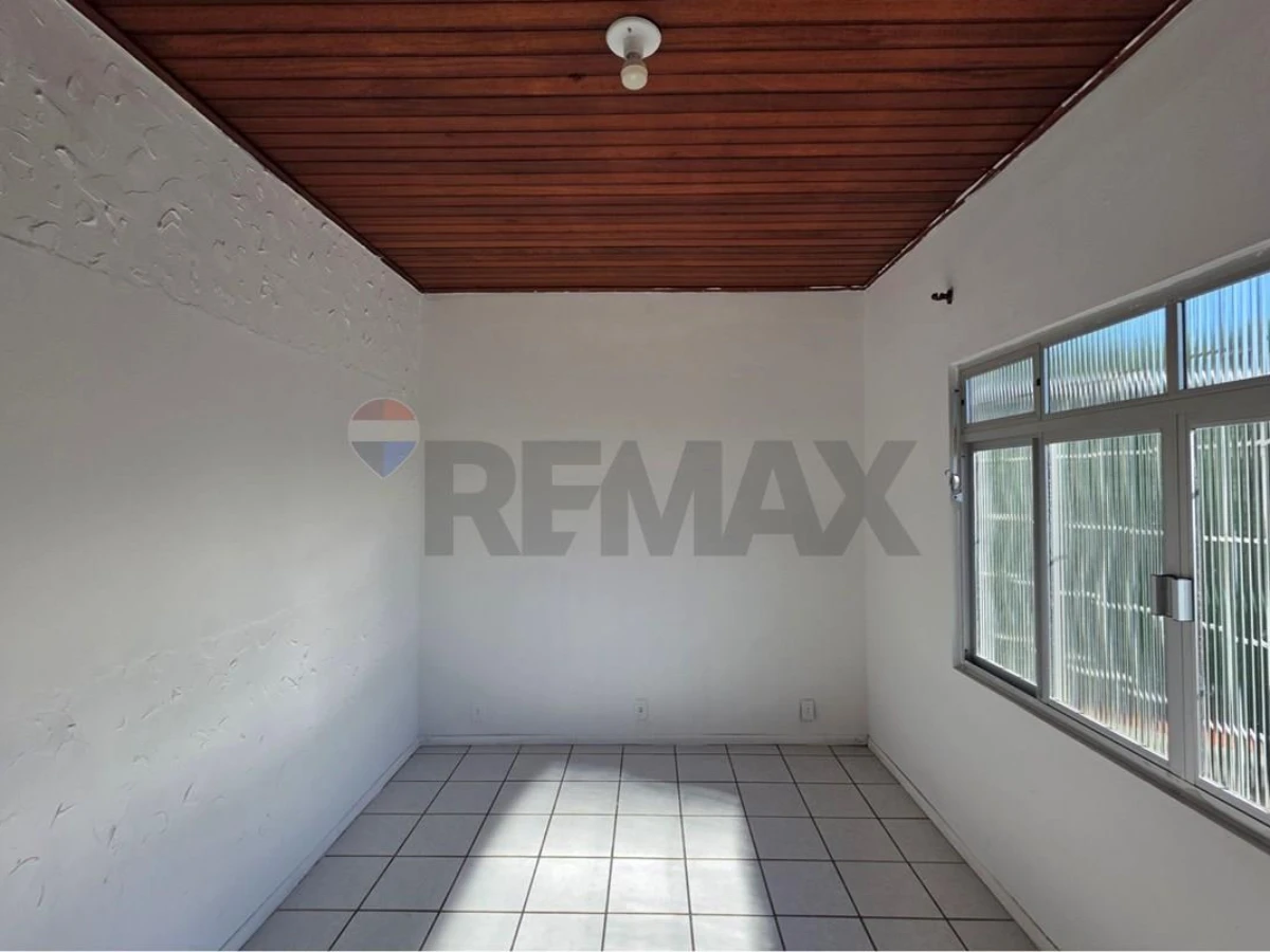 Casa 3 Quartos à Venda em Ingleses, Florianópolis — 250 m²