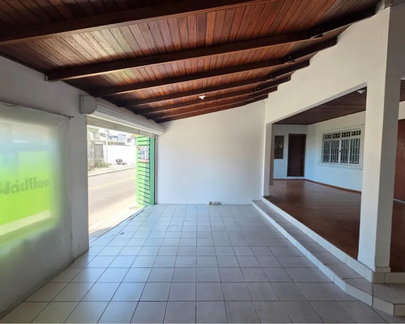 Casa 3 Quartos à Venda em Ingleses, Florianópolis — 250 m² — Ingleses