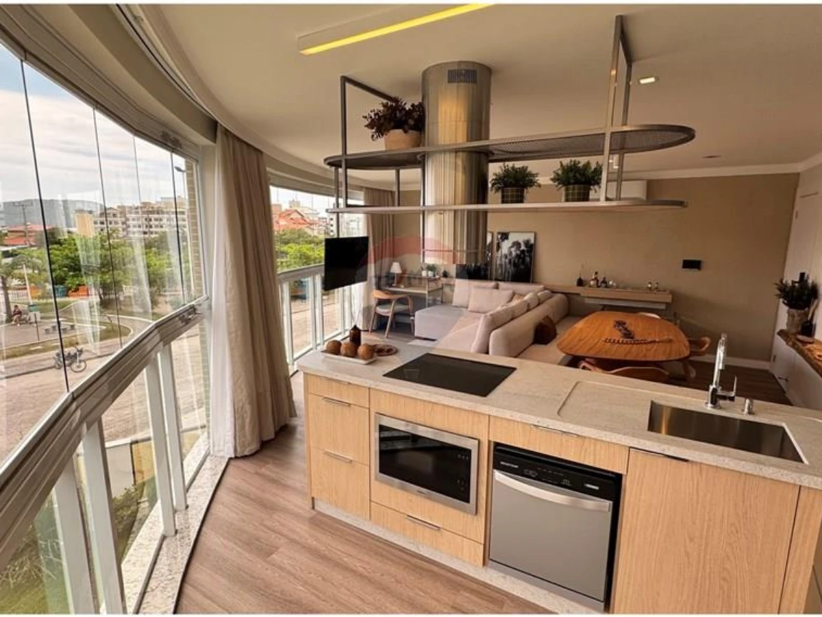 Apartamento 2 Dormitórios com Vista para o Mar à Venda em Ingleses, Florianópolis