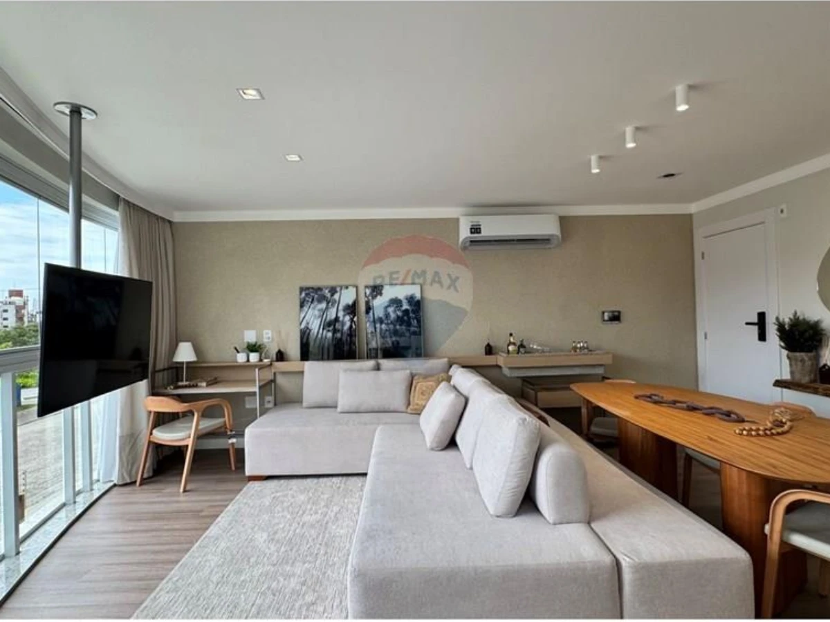 Apartamento 2 Dormitórios com Vista para o Mar à Venda em Ingleses, Florianópolis