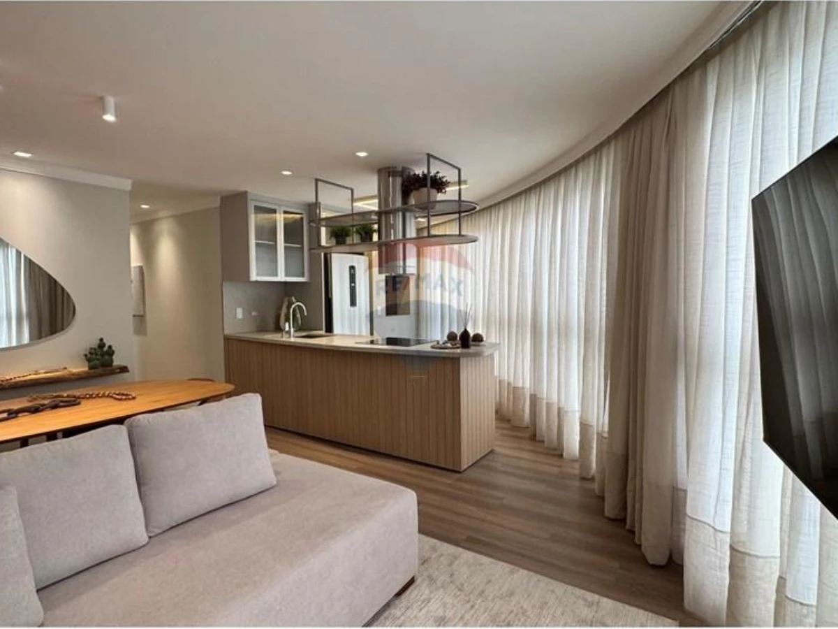 Apartamento 2 Dormitórios com Vista para o Mar à Venda em Ingleses, Florianópolis