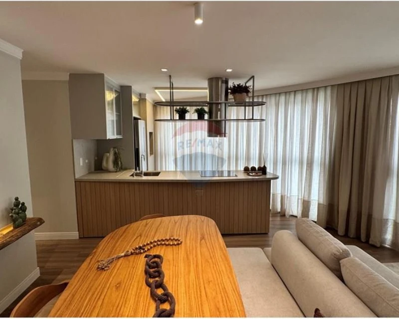 2-Bedroom Sea-View Apartment for Sale in Ingleses, Florianópolis — Ingleses
