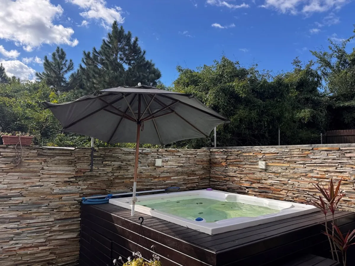 Casa de Dos Plantas en Venta — 2 Suites, Rio Vermelho, Florianópolis — Rio Vermelho