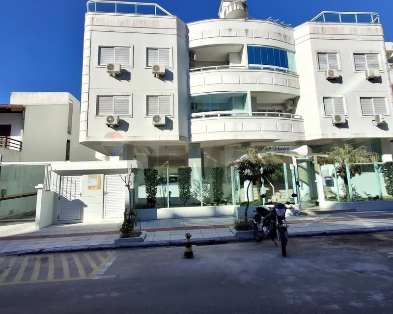Apartamento 2 Dormitorios Amueblado en Venta en Canasvieiras, Florianópolis — Canasvieiras