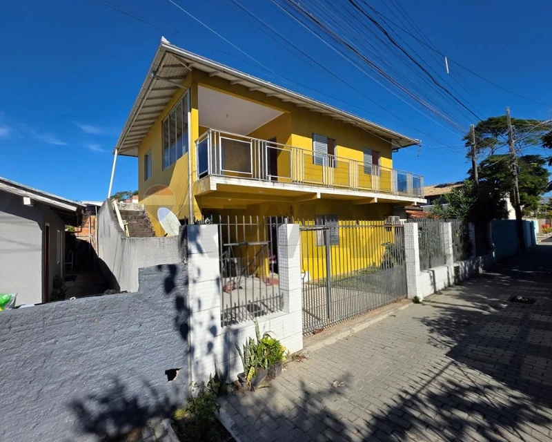 Casa 6 Quartos à Venda em Ingleses do Rio Vermelho, Florianópolis — Ingleses do Rio Vermelho