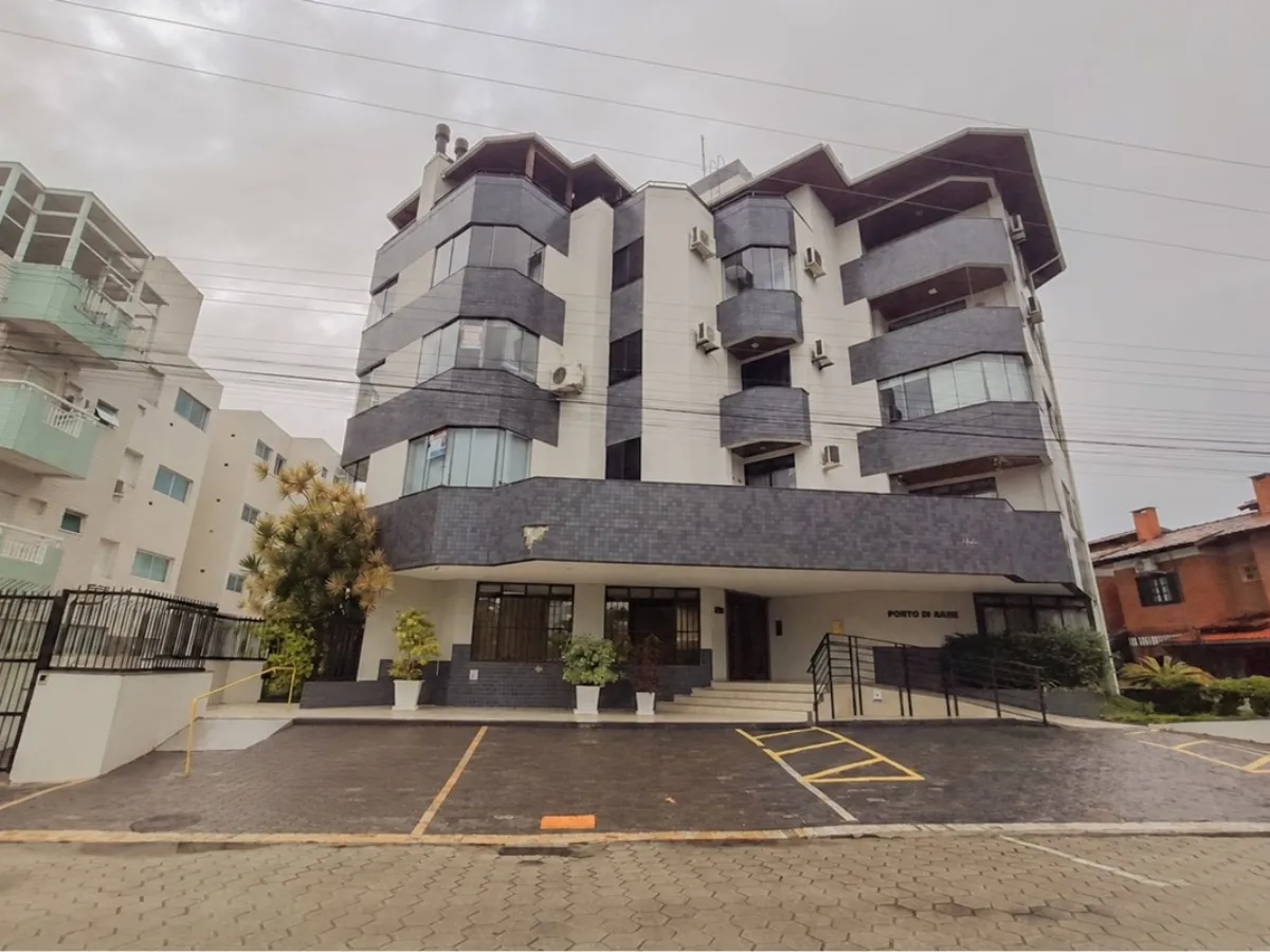 Apartamento 2 Dormitorios con Suite en Venta en Canasvieiras, Florianópolis — Canasvieiras