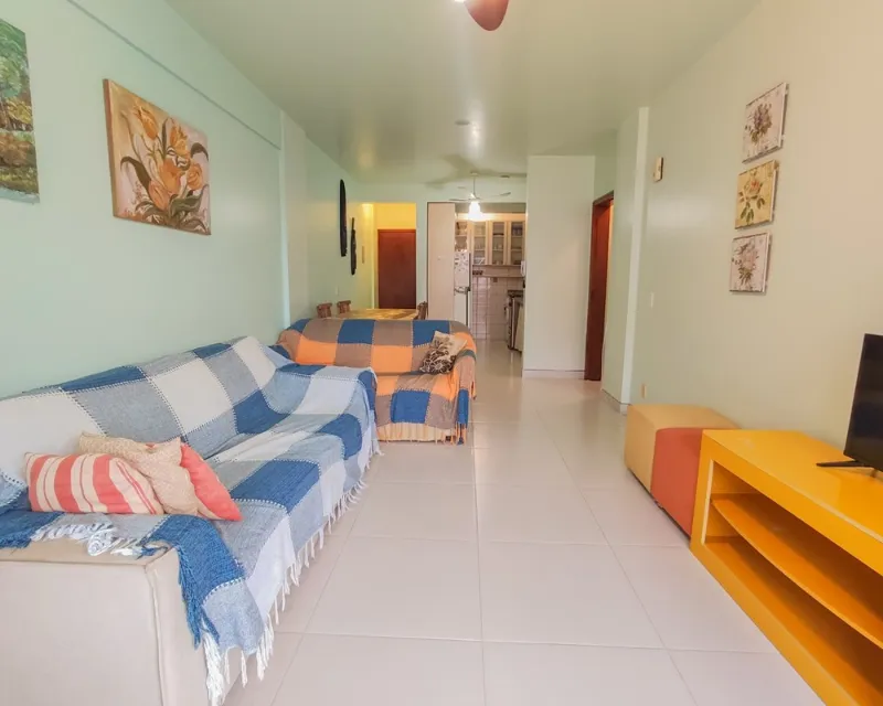 Apartamento 2 Dormitorios con Suite en Venta en Canasvieiras, Florianópolis — Canasvieiras