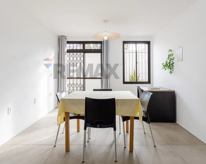 Apartamento 1 Quarto à Venda em Canasvieiras, Florianópolis — Canasvieiras