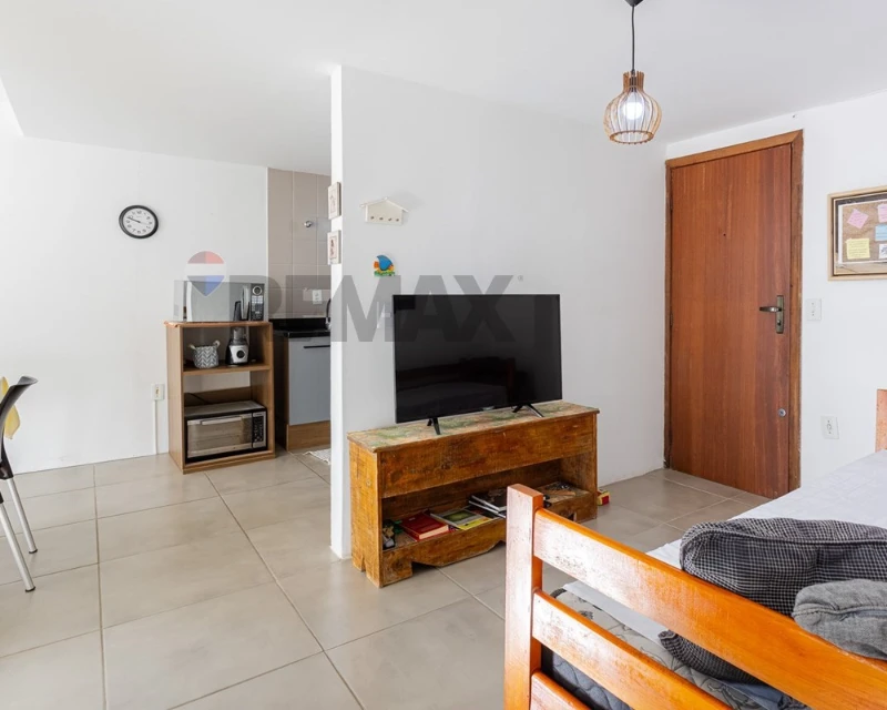 Apartamento 1 Quarto à Venda em Canasvieiras, Florianópolis — Canasvieiras