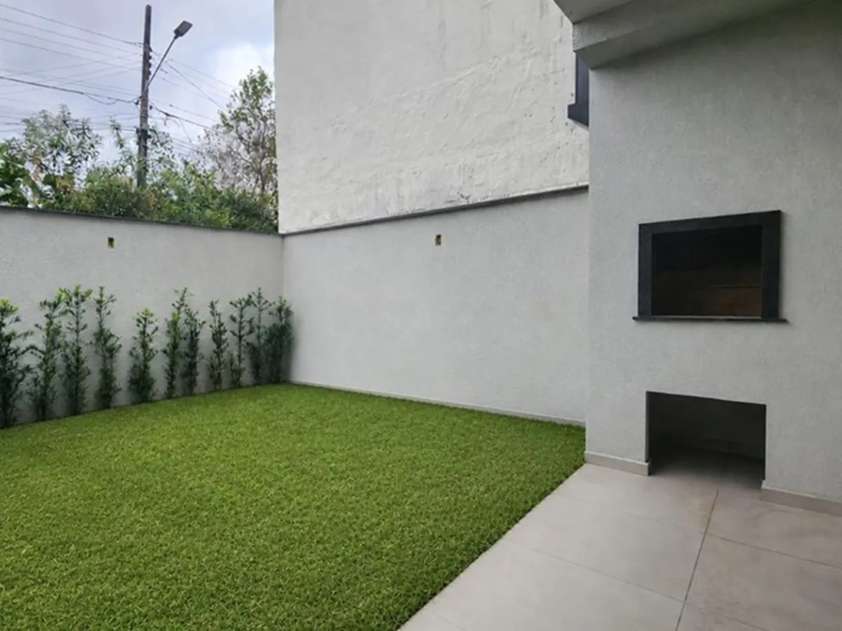 Sobrado com 2 suítes à venda 250m Brasil Atacadista em Ingleses, Florianópolis — Ingleses