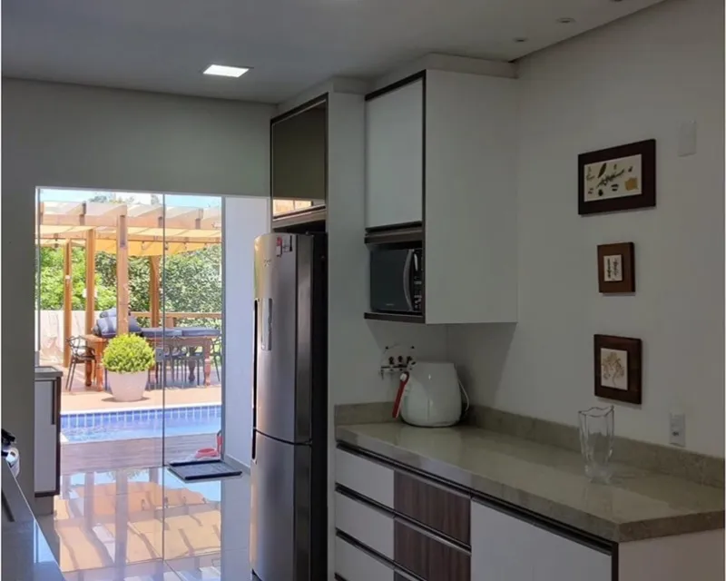 Casa 2 Dormitorios con Piscina en Venta, Cachoeira do Bom Jesus, Florianópolis — Cachoeira do Bom Jesus