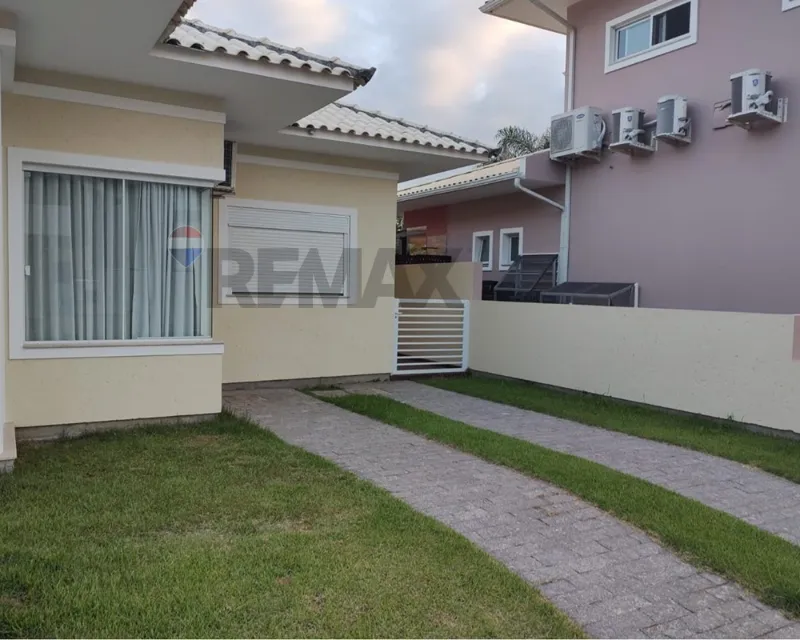 Casa 2 Dormitorios con Piscina en Venta, Cachoeira do Bom Jesus, Florianópolis — Cachoeira do Bom Jesus