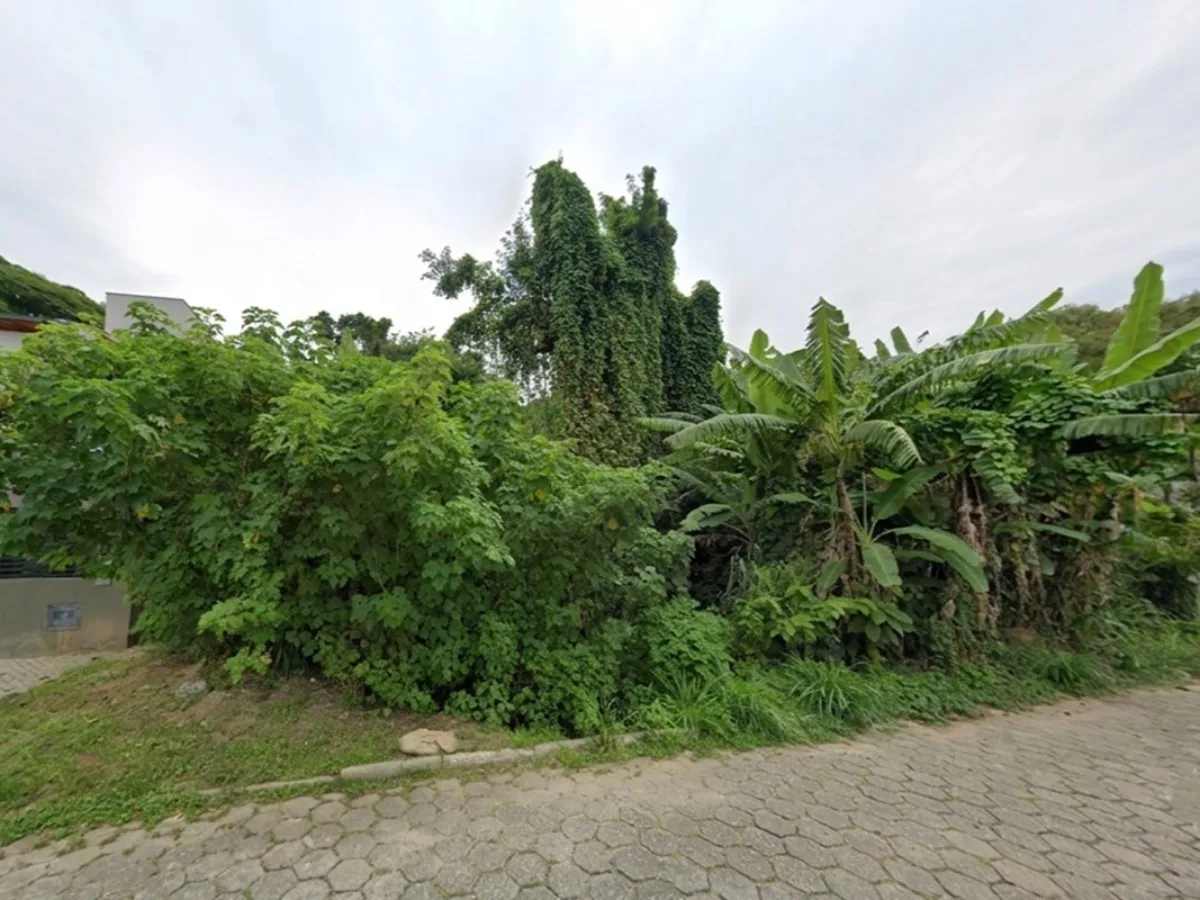 Terreno de 639 m² à Venda — Lagoa da Conceição, Florianópolis — Lagoa da Conceição
