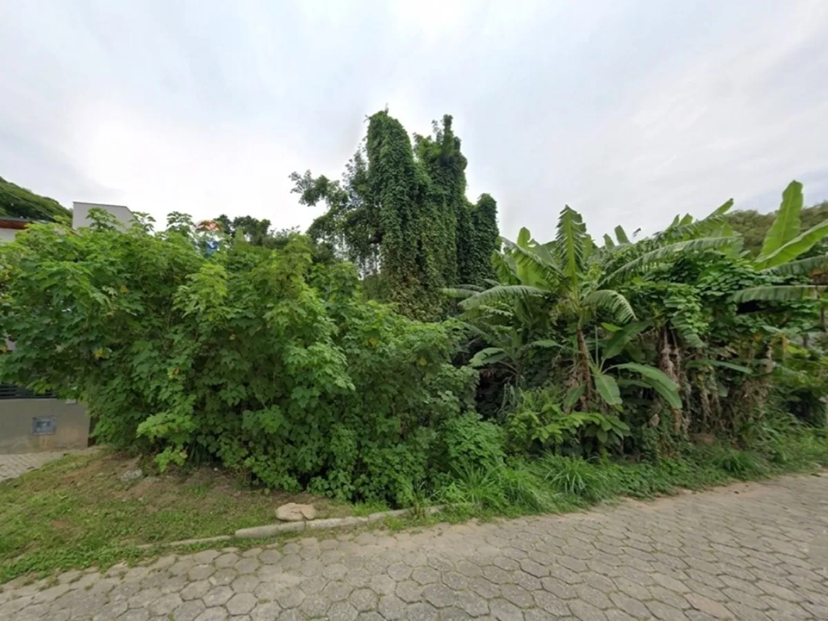 Terreno de 639 m² à Venda — Lagoa da Conceição, Florianópolis — Lagoa da Conceição