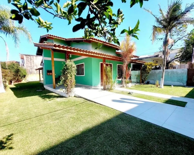 Casa 3 Quartos com Amplo Quintal à Venda em Ingleses, Florianópolis — Ingleses