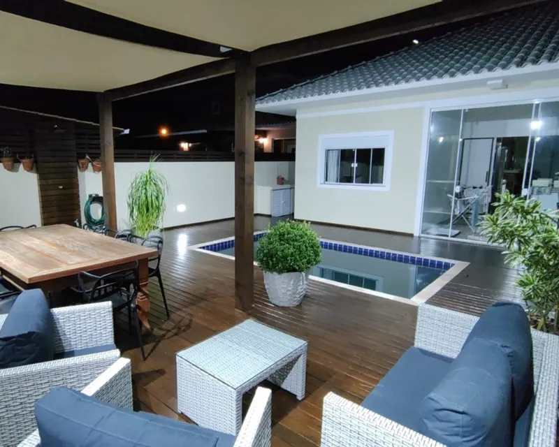 2-Bedroom Townhouse with Private Pool — Cachoeira do Bom Jesus, Florianópolis — Cachoeira do Bom Jesus