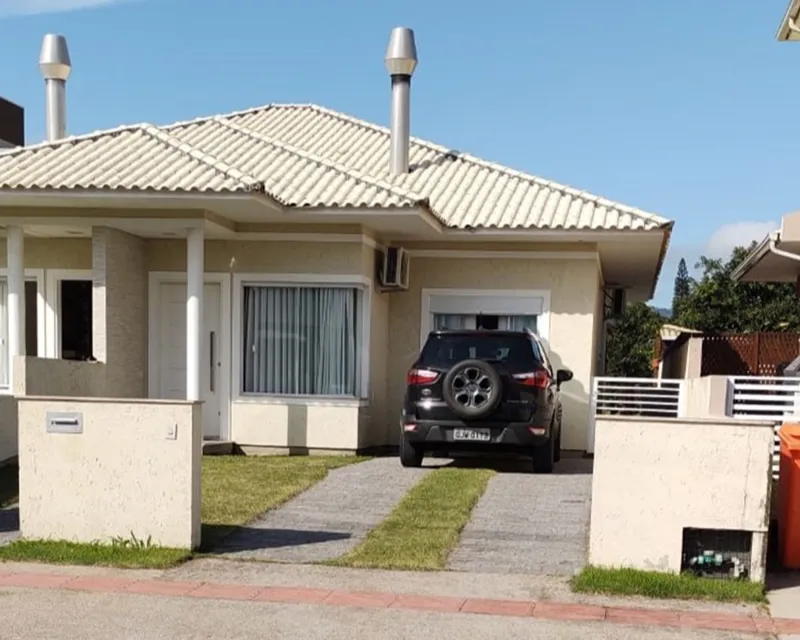 2-Bedroom Townhouse with Private Pool — Cachoeira do Bom Jesus, Florianópolis — Cachoeira do Bom Jesus