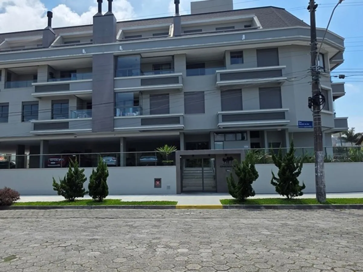 2-Bedroom Duplex Apartment for Sale in Ingleses, Florianópolis — Ingleses