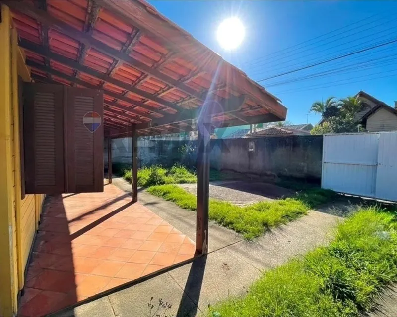 Casa 2 Dormitórios à Venda em Ingleses, Florianópolis — 86 m² — Ingleses do Rio Vermelho