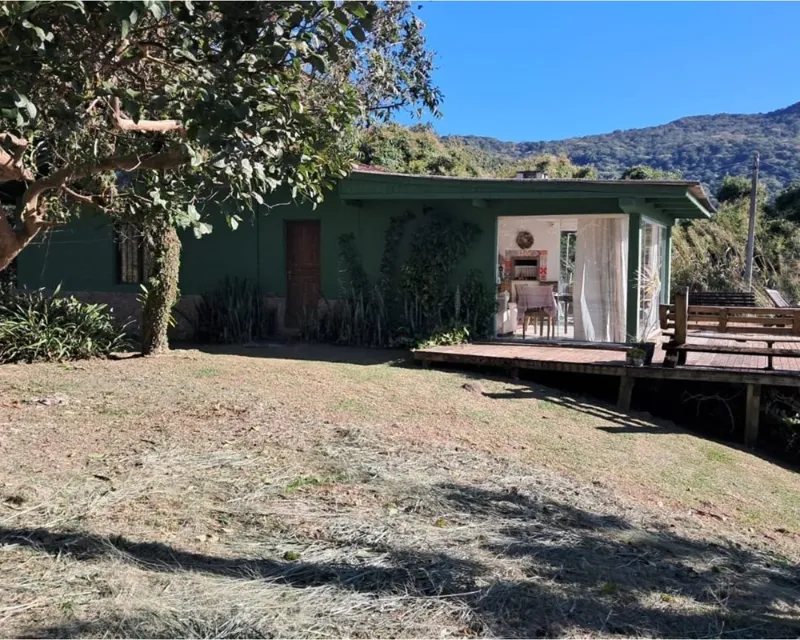 House for Sale in Gated Community — Lagoa da Conceição, Florianópolis — Lagoa da Conceição