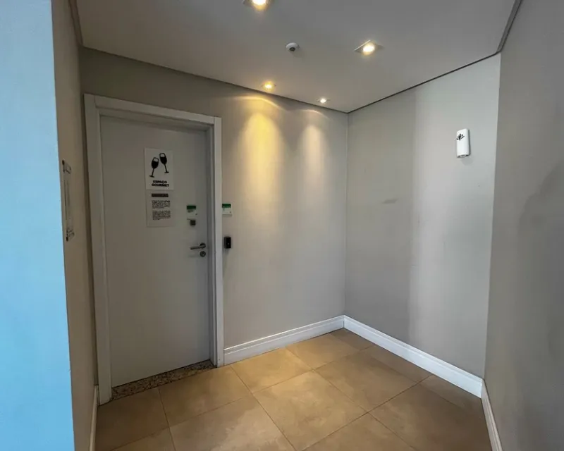 Apartamento 1 dormitorio en venta en Centro, Florianópolis — Centro