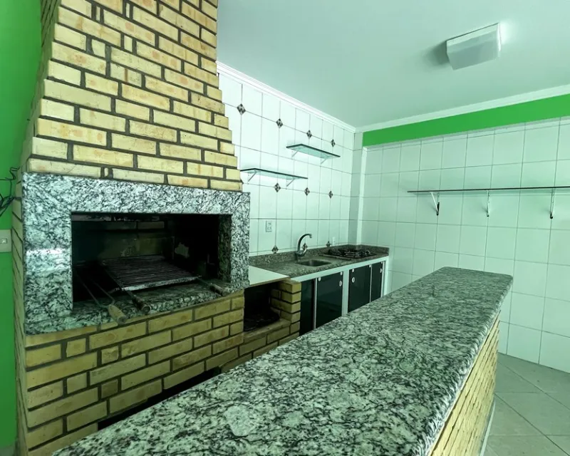 Casa com piscina e 4 quartos à venda no Itacorubi, Florianópolis — Itacorubi