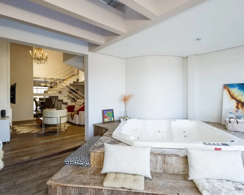 Дом 4 спальни на продажу — João Paulo, Florianópolis, 596 м² — João Paulo