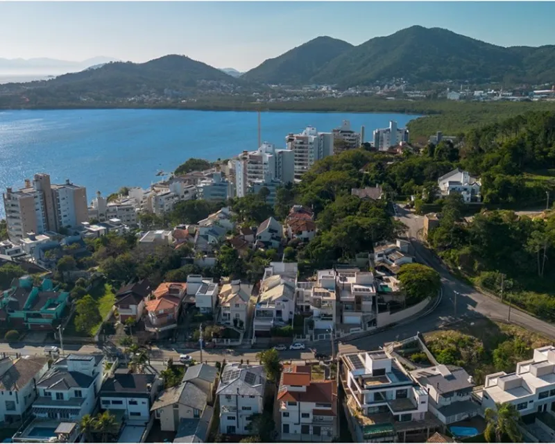 4-Bedroom House for Sale — João Paulo, Florianópolis, 596 m² — João Paulo