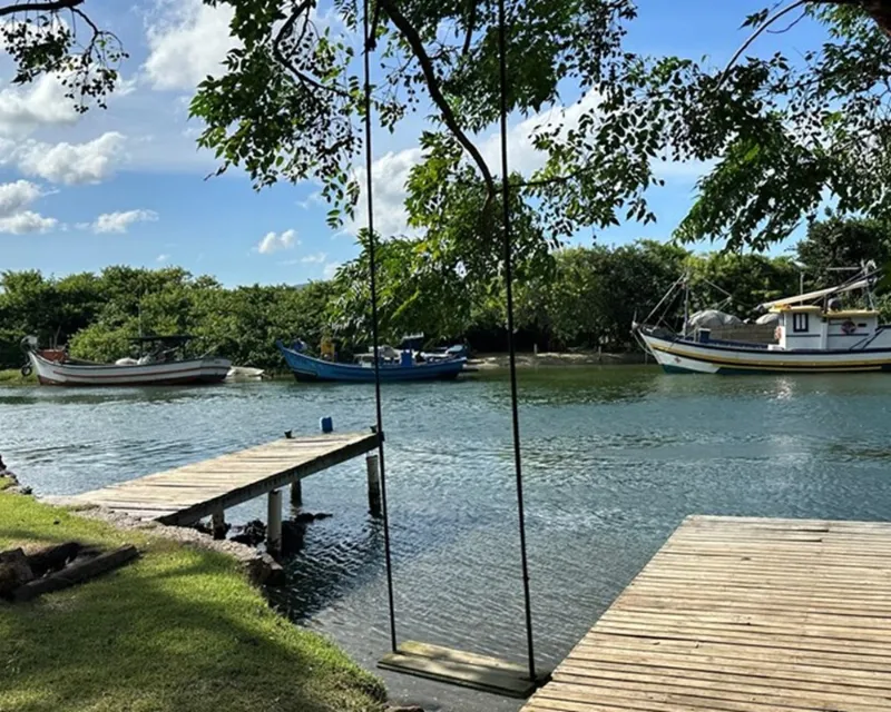 1,800 m² Seafront Land Plot for Sale — Barra da Lagoa, Florianópolis — Barra da Lagoa
