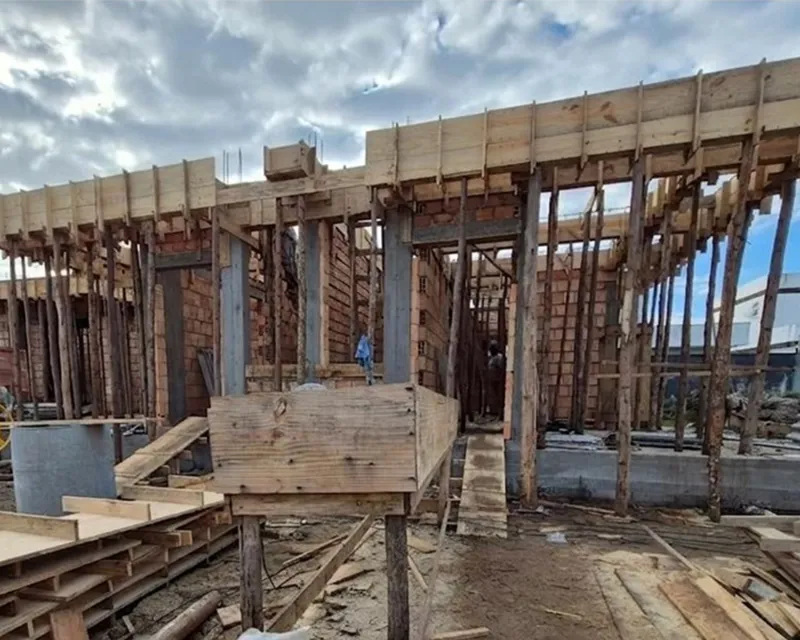 Casa 3 Dormitórios em Construção — Ingleses, Florianópolis — Ingleses