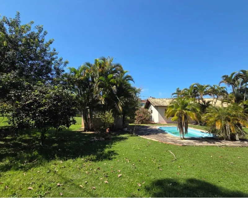 Casa com Piscina à Venda no Rio Vermelho, Florianópolis — 5 Quartos — Rio Vermelho