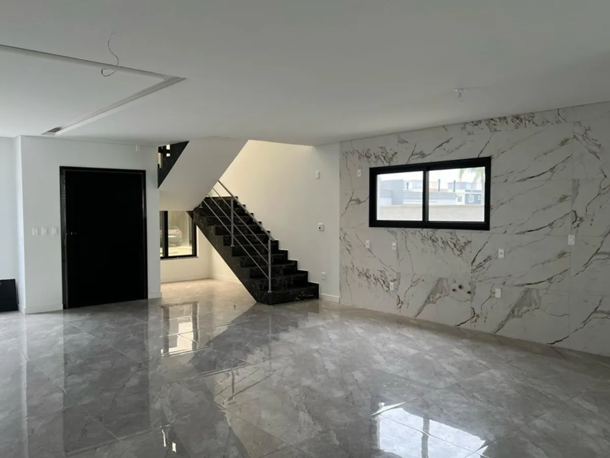 Casa 4 Dormitorios en Venta en Ingleses, Florianópolis — 400 m² — Ingleses