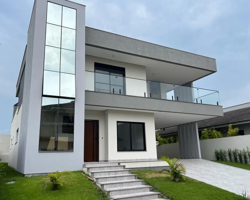 Casa 4 Dormitorios en Venta en Ingleses, Florianópolis — 400 m² — Ingleses