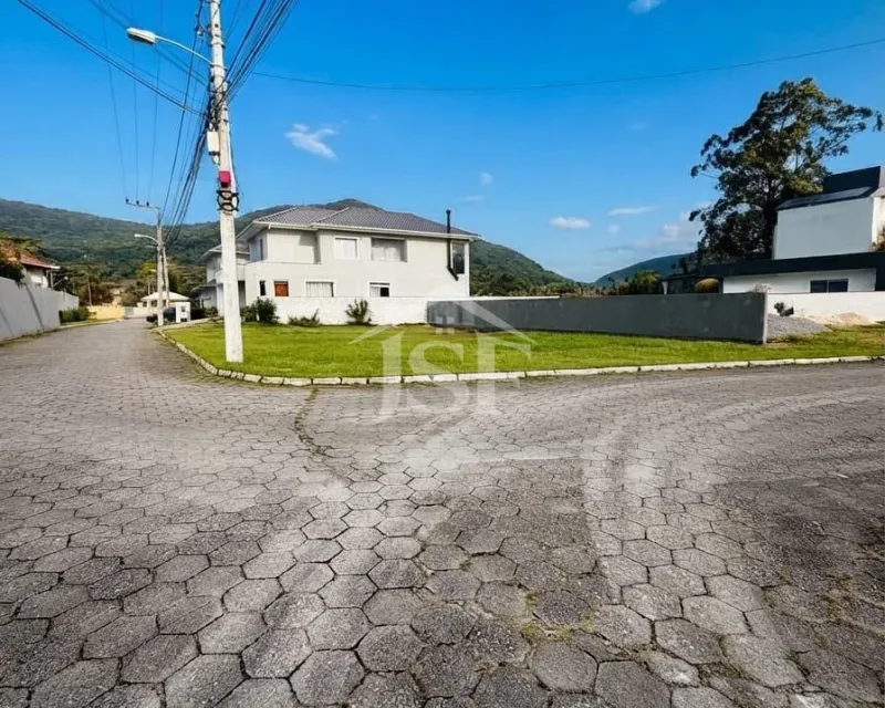 Terreno de esquina de 371 m² en condominio cerrado en Vargem Grande, Norte da Ilha — Vargem Grande