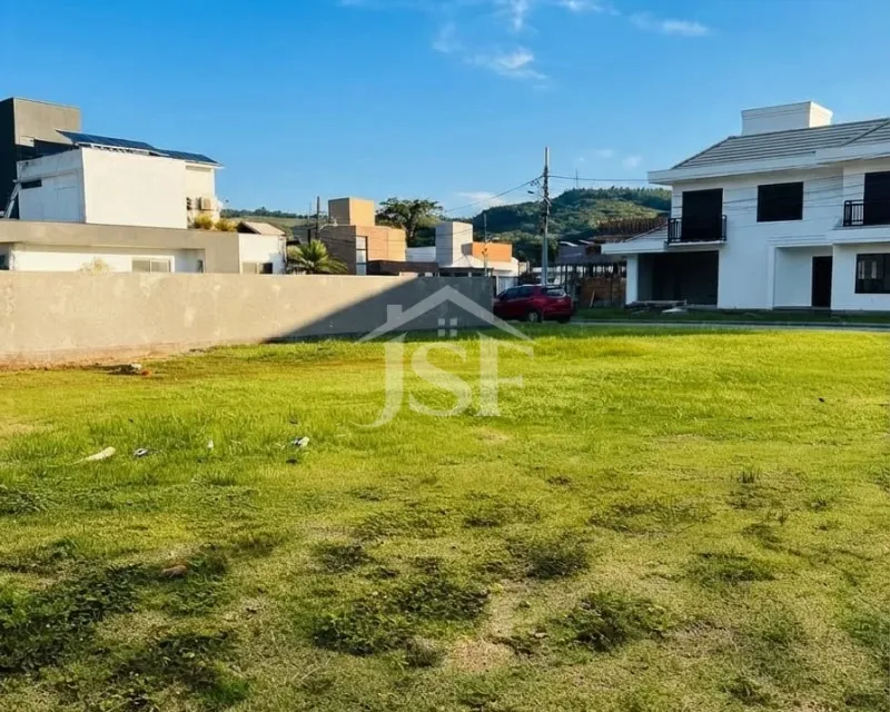 Terreno de esquina de 371 m² en condominio cerrado en Vargem Grande, Norte da Ilha — Vargem Grande