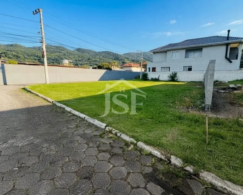 Terreno de esquina de 371 m² en condominio cerrado en Vargem Grande, Norte da Ilha — Vargem Grande
